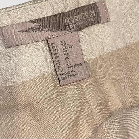 Forever 21 Ivory Textured Mini Skirt Sz XS - Picture 11 of 17